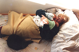 Attachment parenting principles and benefits - co-sleeping and breastfeeding